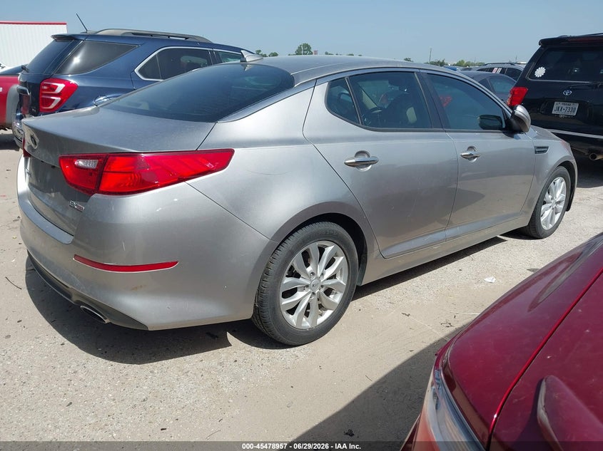 2015 Kia Optima VIN 5XXGN4A75FG373139 IAAI salvage auction — NORMAL WEAR, Original (Texas), sold $3,550 on 2026-07-07 (photo 4)