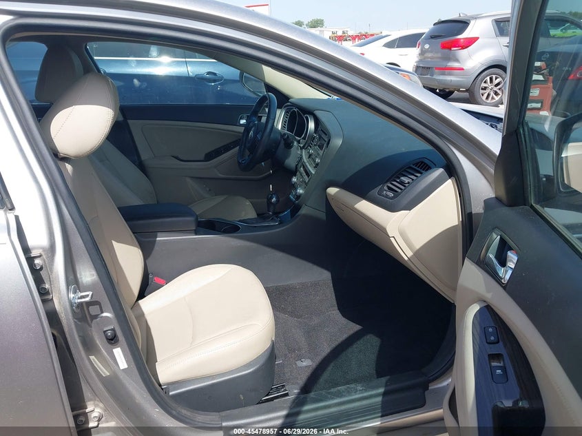 2015 Kia Optima VIN 5XXGN4A75FG373139 IAAI salvage auction — NORMAL WEAR, Original (Texas), sold $3,550 on 2026-07-07 (photo 5)