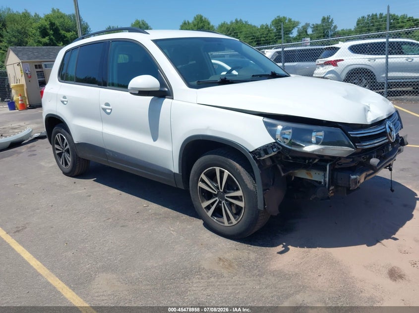 2015 Volkswagen Tiguan VIN WVGBV7AX1FW555605 IAAI salvage auction — FRONT END, Salvage Title, sold $350 on 2026-07-23 (photo 1)