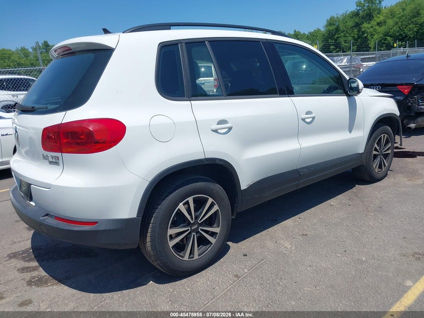 2015 Volkswagen Tiguan VIN WVGBV7AX1FW555605 IAAI salvage auction — FRONT END, Salvage Title, sold $350 on 2026-07-23 (photo 4)