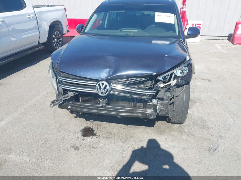 2012 Volkswagen Tiguan VIN WVGBV7AX1CW509722 IAAI salvage auction — FRONT END, Salvage Title, sold $200 on 2026-07-23 (photo 6)