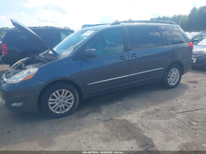 2010 Toyota Sienna VIN 5TDDK4CC8AS030466 IAAI salvage auction — NORMAL WEAR, Clear (Massachusetts), sold $1,100 on 2026-07-17 (photo 2)