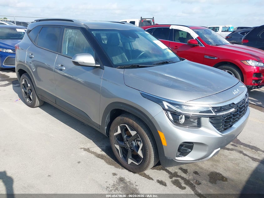 2025 Kia Seltos VIN KNDEU2AA5S7749562 IAAI salvage auction — WATER/FLOOD, Wait Title, sold $7,200 on 2026-08-20 (photo 1)