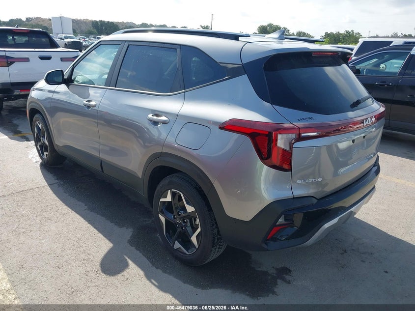 2025 Kia Seltos VIN KNDEU2AA5S7749562 IAAI salvage auction — WATER/FLOOD, Wait Title, sold $7,200 on 2026-08-20 (photo 3)