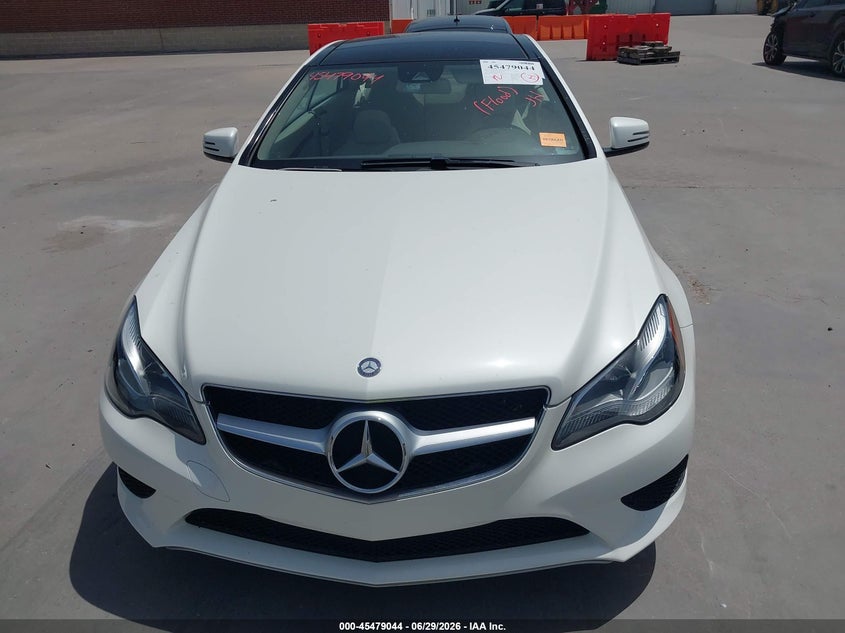 2014 Mercedes-benz E-klasse VIN WDDKJ5KB4EF276189 IAAI salvage auction — WATER/FLOOD, Wait Title, sold $1,750 on 2026-08-02 (photo 6)