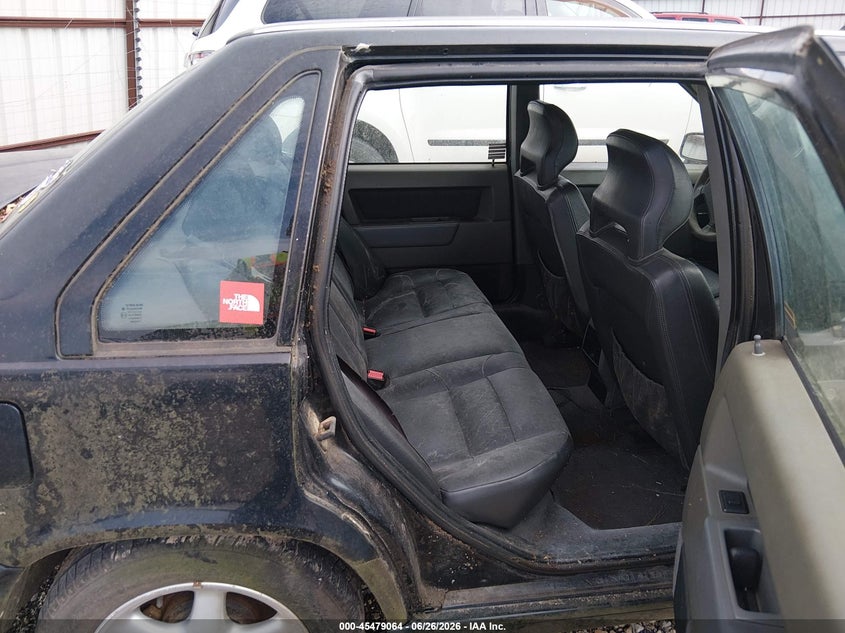 1993 Volvo 850 VIN YV1LS5505P2082801 IAAI salvage auction — NORMAL WEAR, Clear (Arkansas), sold $225 on 2026-07-09 (photo 8)