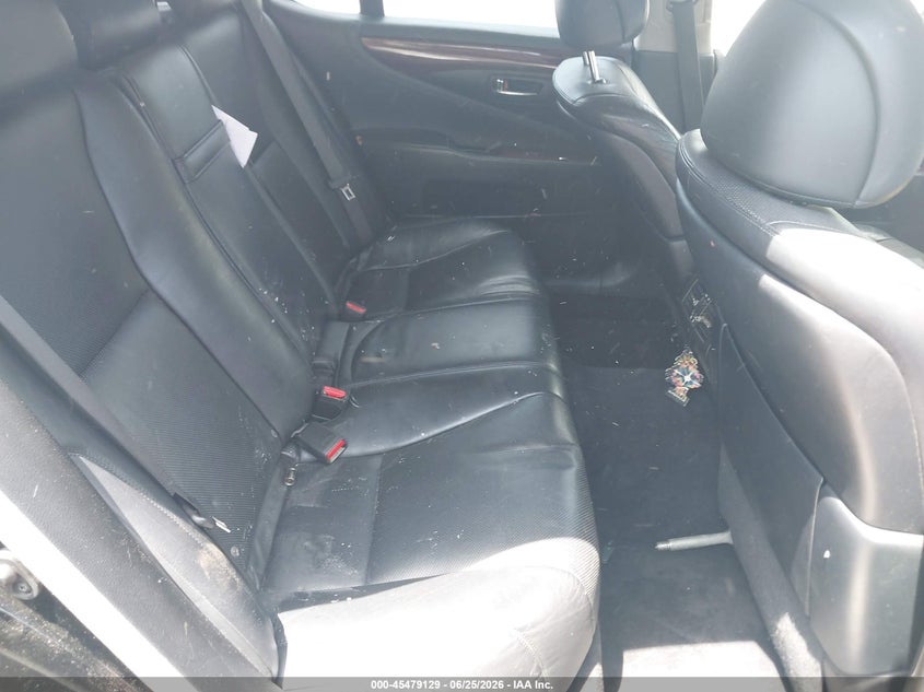 2007 Lexus Ls VIN JTHBL46F375029796 IAAI salvage auction — NORMAL WEAR, Clear (Massachusetts), sold $800 on 2026-07-14 (photo 8)