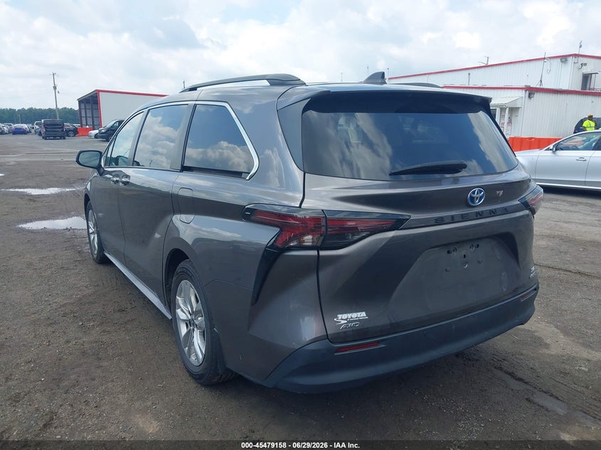2024 Toyota Sienna VIN 5TDJSKFC5RS111987 IAAI salvage auction — SIDE, Salvage - Greater Than 75% (Maryland), sold $10,400 on 2026-07-09 (photo 3)