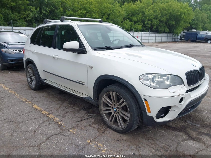 2012 BMW X5 VIN 5UXZW0C59CL666546 IAAI salvage auction — NORMAL WEAR, Clear (Michigan), sold $2,050 on 2026-07-27 (photo 1)