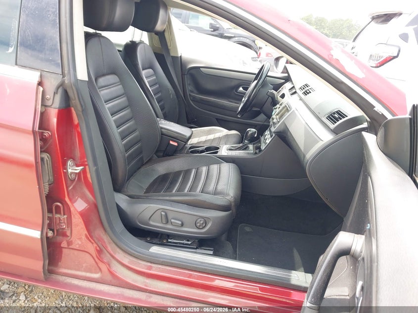 2014 Volkswagen VIN WVWBP7AN6EE525808 IAAI salvage auction — NORMAL WEAR, Clear (Georgia), sold $500 on 2026-07-28 (photo 5)