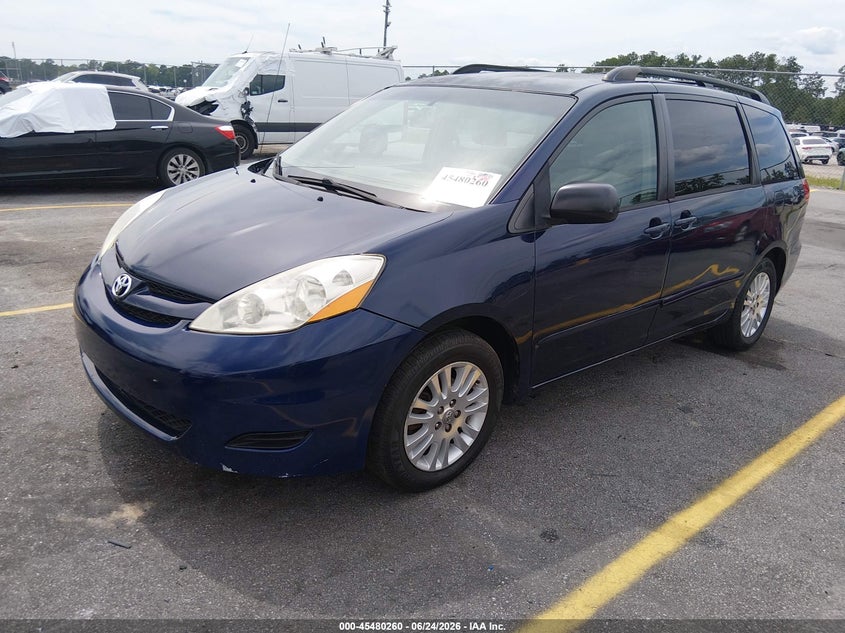 2007 Toyota Sienna VIN 5TDZK23C77S008090 IAAI salvage auction — NORMAL WEAR, Salvage (South Carolina), sold $1,000 on 2026-07-08 (photo 2)