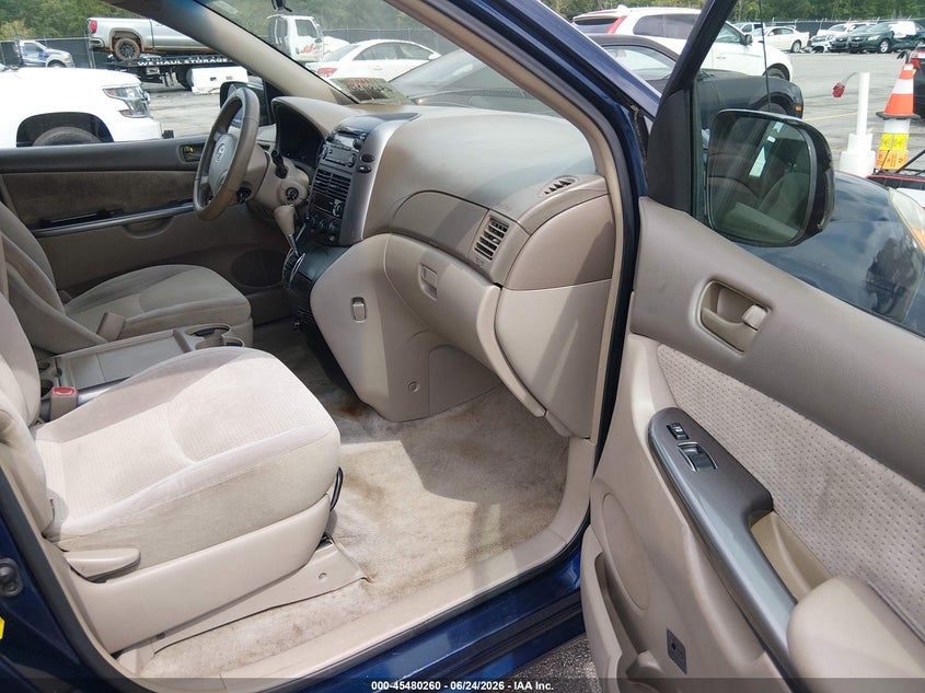 2007 Toyota Sienna VIN 5TDZK23C77S008090 IAAI salvage auction — NORMAL WEAR, Salvage (South Carolina), sold $1,000 on 2026-07-08 (photo 5)
