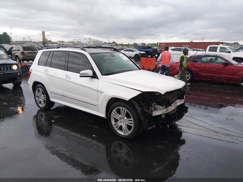2014 Mercedes-benz Glk-klasse VIN WDCGG8JB1EG211158 IAAI salvage auction — FRONT END, Salvage (Missouri), sold $3,000 on 2026-08-04 (photo 1)