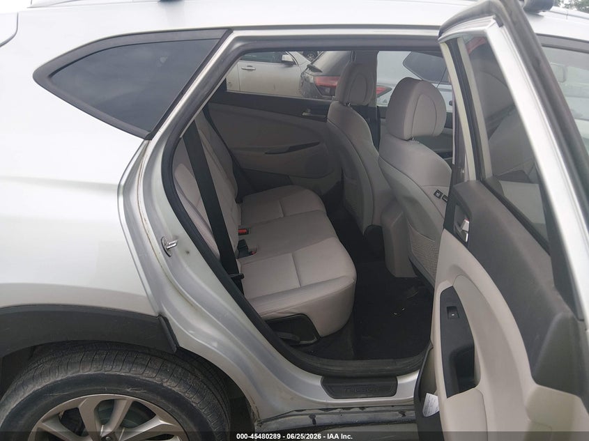 2018 Hyundai Tucson VIN KM8J3CA46JU670849 IAAI salvage auction — NORMAL WEAR, Salvage (Nebraska), sold $5,750 on 2026-07-24 (photo 8)