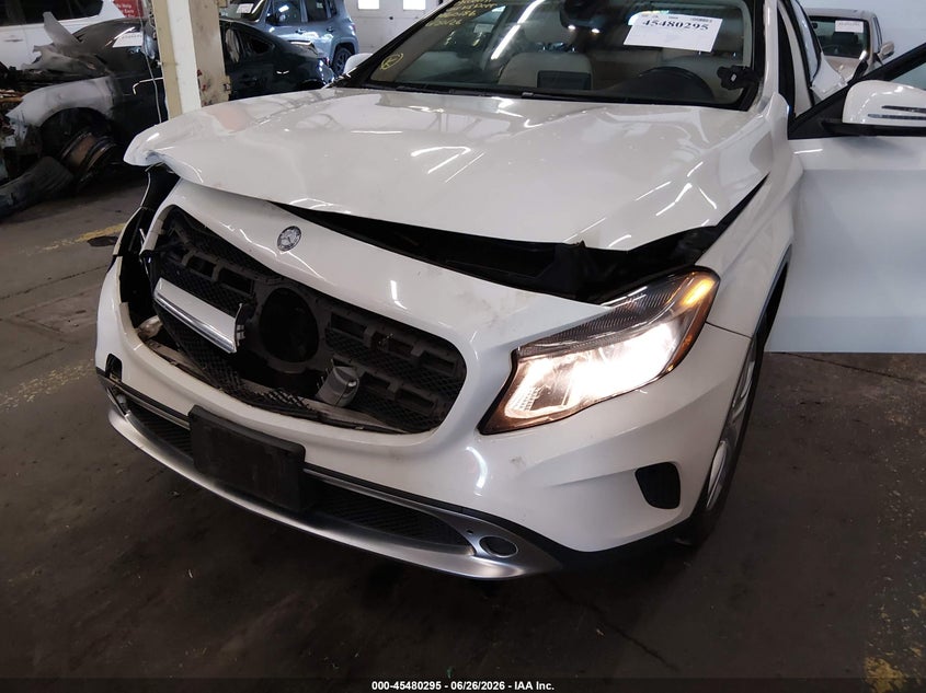 2016 Mercedes-benz Gla-klasse VIN WDCTG4GB0GJ227999 IAAI salvage auction — FRONT END, Salvage (Oregon), sold $3,200 on 2026-08-20 (photo 6)