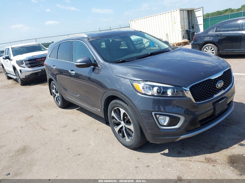 2018 Kia Sorento VIN 5XYPHDA54JG411440 IAAI salvage auction — NORMAL WEAR, Regular (South Dakota), sold $1,525 on 2026-07-28 (photo 1)