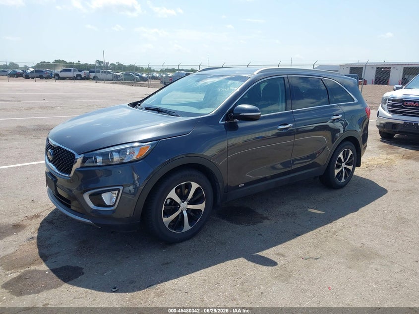 2018 Kia Sorento VIN 5XYPHDA54JG411440 IAAI salvage auction — NORMAL WEAR, Regular (South Dakota), sold $1,525 on 2026-07-28 (photo 2)