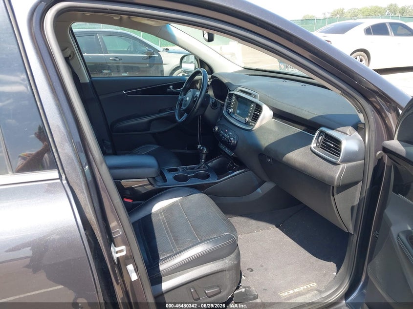 2018 Kia Sorento VIN 5XYPHDA54JG411440 IAAI salvage auction — NORMAL WEAR, Regular (South Dakota), sold $1,525 on 2026-07-28 (photo 5)