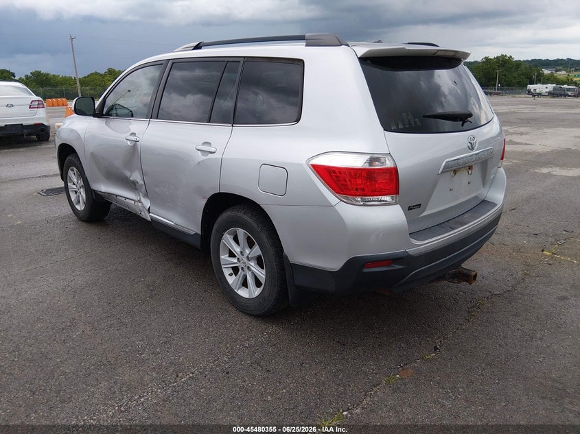 2012 Toyota Highlander VIN 5TDBK3EH2CS118359 IAAI salvage auction — LEFT SIDE, Salvage (Missouri), sold $3,600 on 2026-07-30 (photo 3)