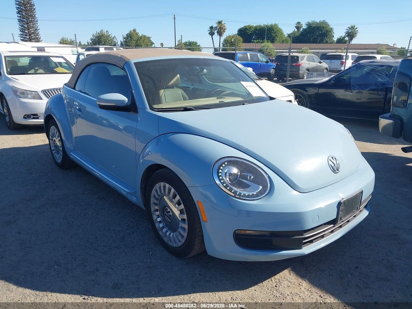 2013 Volkswagen Beetle VIN 3VW5P7AT2DM830465 IAAI salvage auction — SIDE, Salvage (California), sold $2,300 on 2026-07-09 (photo 1)