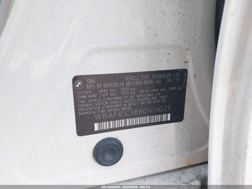2011 BMW 5 series VIN WBAFR1C58BDV76523 IAAI salvage auction — REAR END, Salvage (Georgia), sold $225 on 2026-07-29 (photo 9)