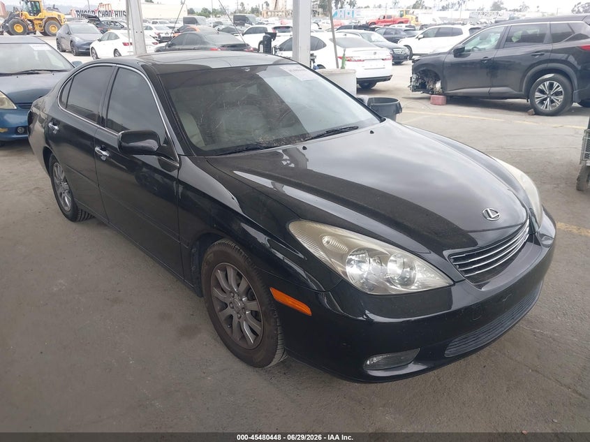 2002 Lexus Es 300 VIN JTHBF30G325031172 IAAI salvage auction — REAR END, Salvage (California), sold $450 on 2026-07-15 (photo 1)