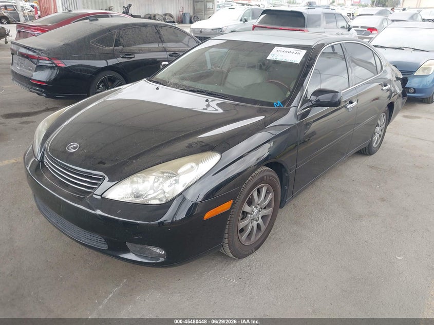 2002 Lexus Es 300 VIN JTHBF30G325031172 IAAI salvage auction — REAR END, Salvage (California), sold $450 on 2026-07-15 (photo 2)
