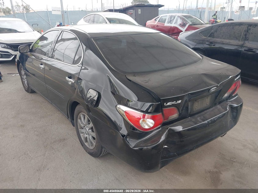 2002 Lexus Es 300 VIN JTHBF30G325031172 IAAI salvage auction — REAR END, Salvage (California), sold $450 on 2026-07-15 (photo 3)