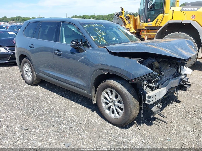 2025 Toyota Highlander VIN 5TDACAB55SS057451 IAAI salvage auction — FRONT END, Mv-907A (New York), sold $10,000 on 2026-07-28 (photo 1)