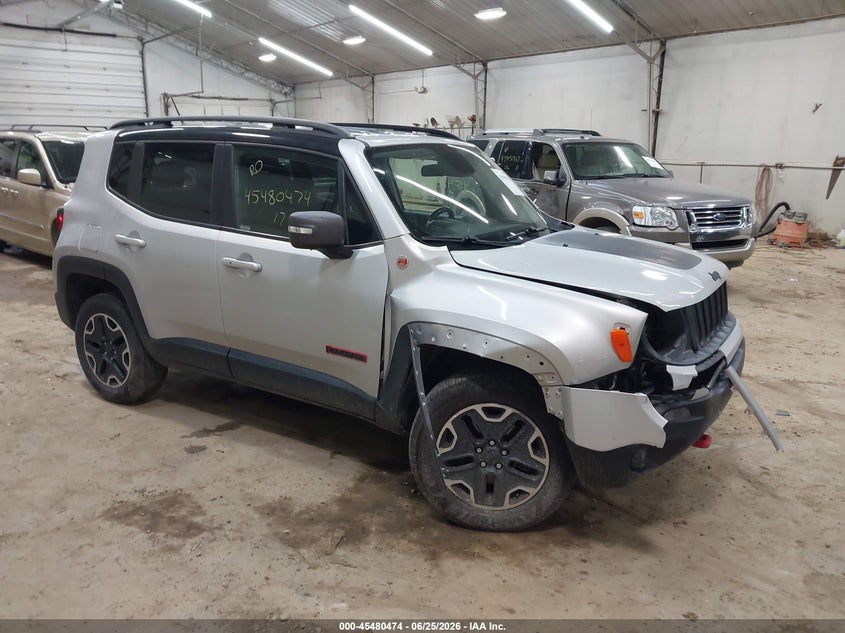 2017 Jeep Renegade VIN ZACCJBCB7HPF46450 IAAI salvage auction — RIGHT FRONT, Salvage (Pennsylvania), sold $2,050 on 2026-08-06 (photo 1)