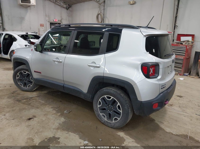 2017 Jeep Renegade VIN ZACCJBCB7HPF46450 IAAI salvage auction — RIGHT FRONT, Salvage (Pennsylvania), sold $2,050 on 2026-08-06 (photo 3)