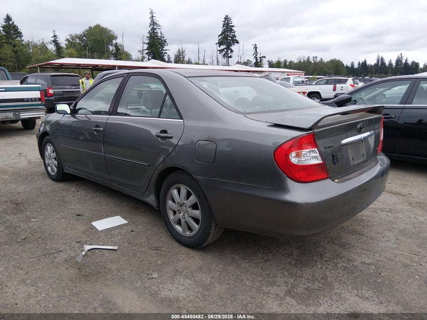 2004 Toyota Camry VIN JTDBF30K240152555 IAAI salvage auction — NORMAL WEAR, Clear (Washington), sold $450 on 2026-07-08 (photo 3)