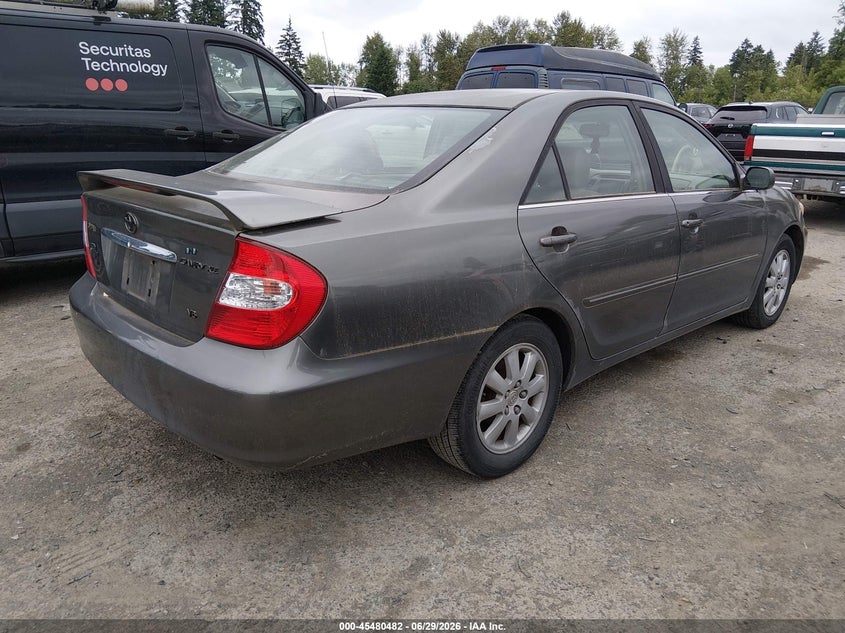 2004 Toyota Camry VIN JTDBF30K240152555 IAAI salvage auction — NORMAL WEAR, Clear (Washington), sold $450 on 2026-07-08 (photo 4)
