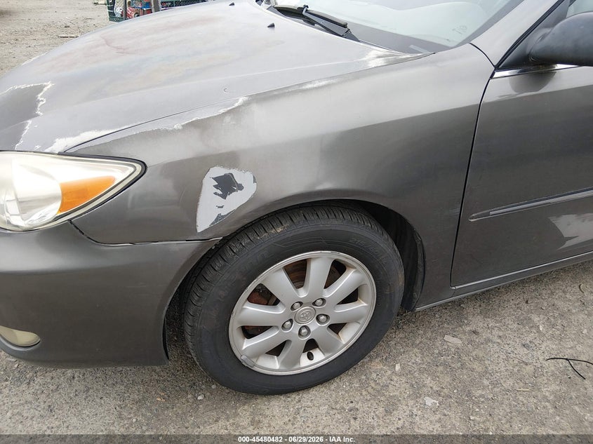 2004 Toyota Camry VIN JTDBF30K240152555 IAAI salvage auction — NORMAL WEAR, Clear (Washington), sold $450 on 2026-07-08 (photo 6)