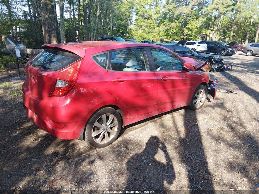 2013 Hyundai Accent VIN KMHCU5AE4DU104042 IAAI salvage auction — FRONT END, Clear (Virginia), sold $25 on 2026-07-28 (photo 4)