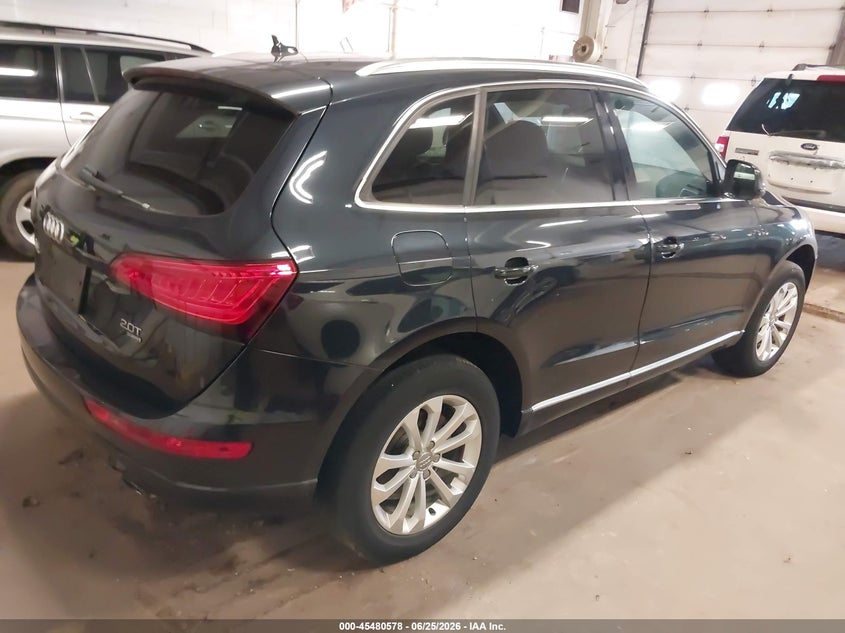2014 Audi Q5 VIN WA1CFAFP9EA001648 IAAI salvage auction — NORMAL WEAR, Clear (Minnesota), sold $1,375 on 2026-07-22 (photo 4)