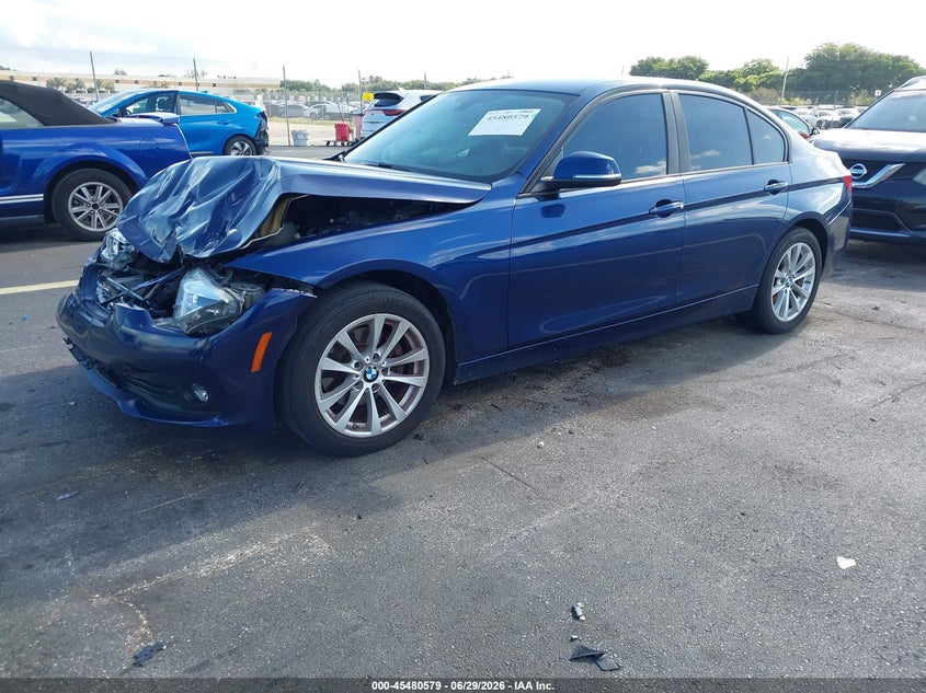 2018 BMW 3er VIN WBA8E1G55JNU91159 IAAI salvage auction — FRONT END, Rebuildable (Florida), sold $1,125 on 2026-07-30 (photo 2)