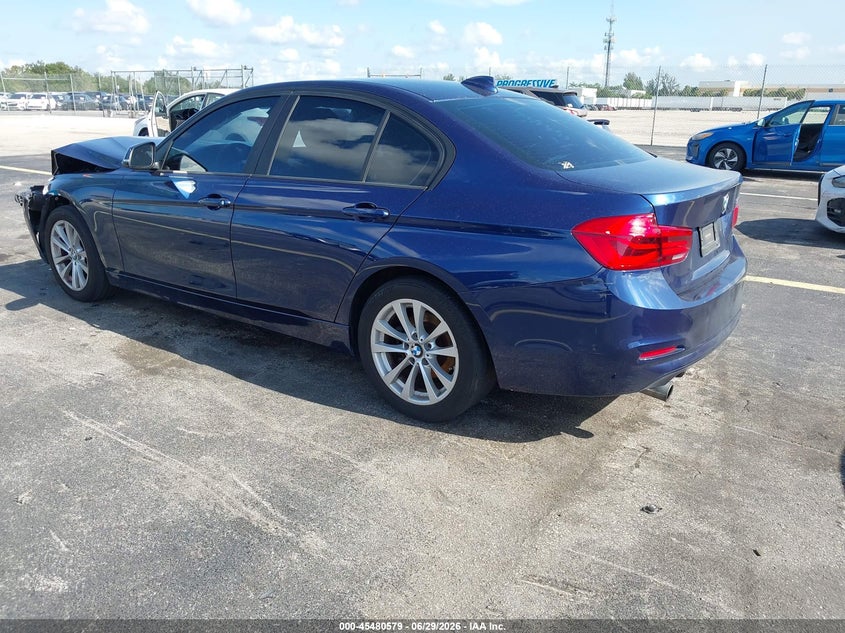 2018 BMW 3er VIN WBA8E1G55JNU91159 IAAI salvage auction — FRONT END, Rebuildable (Florida), sold $1,125 on 2026-07-30 (photo 3)