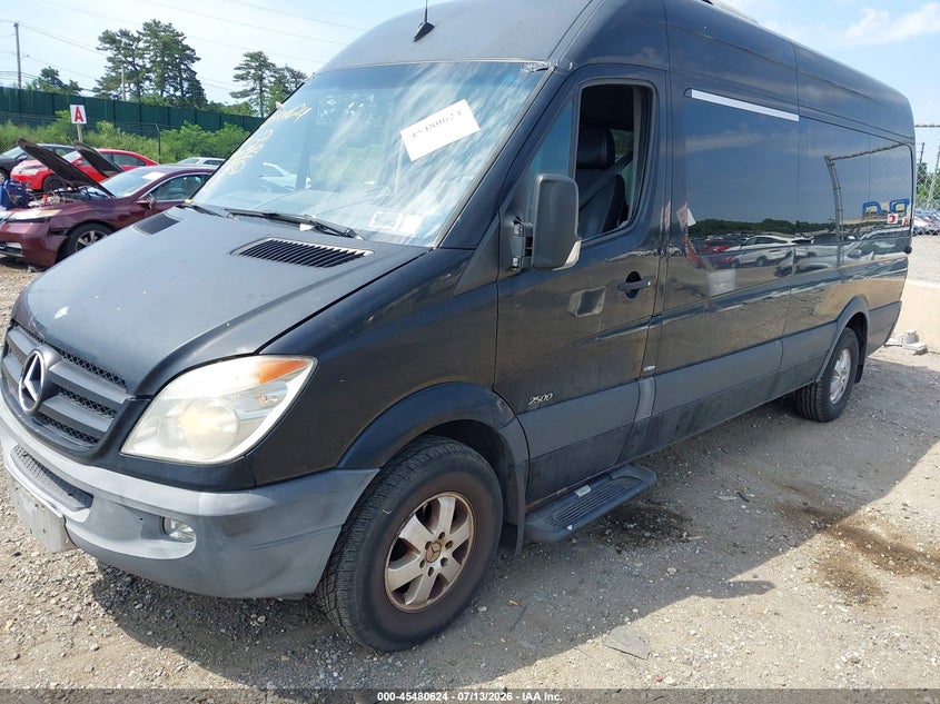2011 Mercedes-benz Sprinter VIN WDZPE8CC1B5579882 IAAI salvage auction — FRONT & REAR, Mv-907A (New York), sold $2,775 on 2026-07-28 (photo 2)