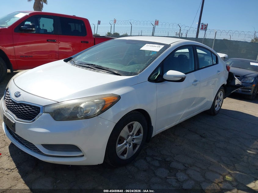 2015 Kia Forte VIN KNAFX4A68F5399894 IAAI salvage auction — NORMAL WEAR, Salvage (California), sold $450 on 2026-07-29 (photo 2)