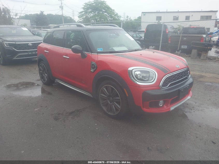 2019 Mini Countryman VIN WMZYT5C54K3E64119 IAAI salvage auction — LEFT SIDE, Salvage Title, sold $4,500 on 2026-08-05 (photo 1)
