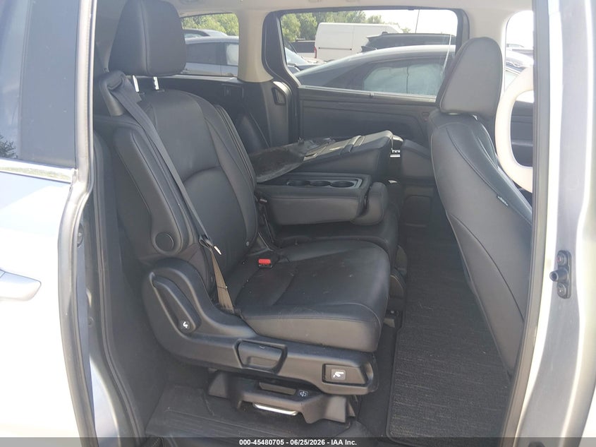 2025 Honda Odyssey VIN 5FNRL6H60SB085257 IAAI salvage auction — FRONT END, Enterprise Vehicles Clear Only (Minnesota), sold $13,200 on 2026-07-29 (photo 8)