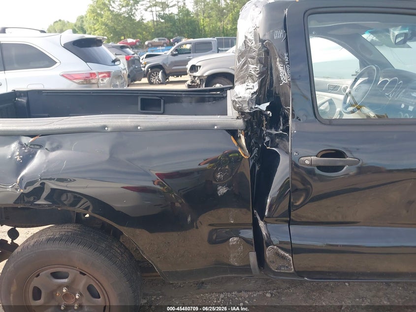 2011 Toyota Tacoma VIN 5TFNX4CN3BX005283 IAAI salvage auction — NORMAL WEAR, Clear (Massachusetts), sold $2,250 on 2026-07-28 (photo 6)