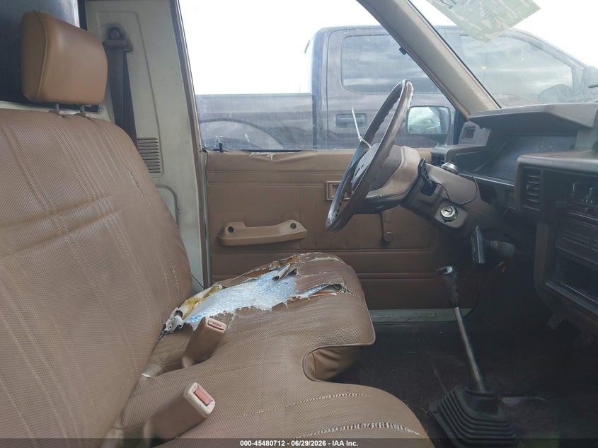 1988 Dodge Ram VIN JB7FL29E3JP103398 IAAI salvage auction — NORMAL WEAR, Original (Texas), sold $275 on 2026-07-13 (photo 5)