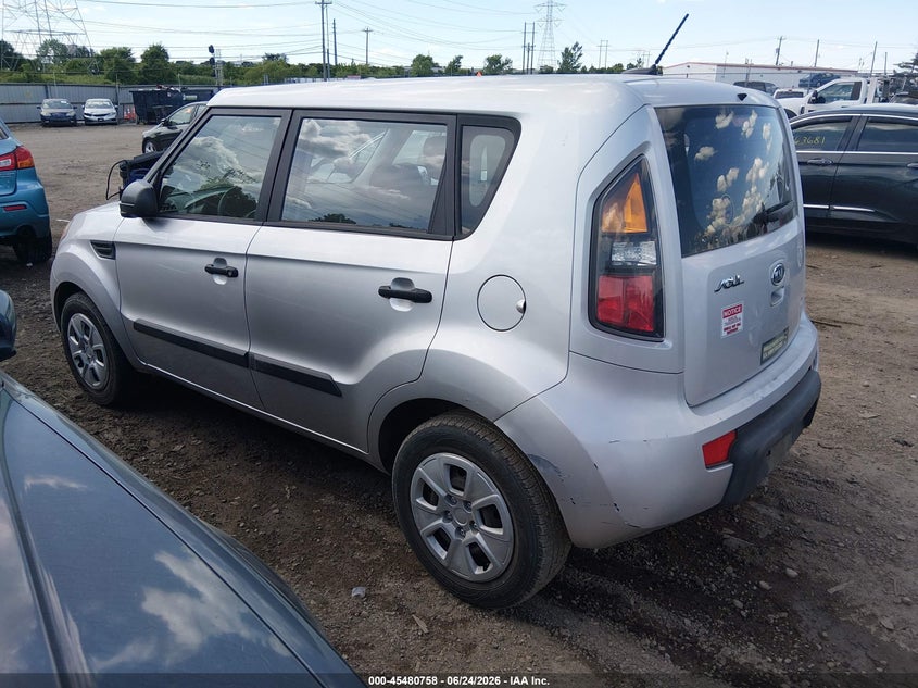 2011 Kia Soul VIN KNDJT2A1XB7714792 IAAI salvage auction — NORMAL WEAR, Original (Ohio), sold $525 on 2026-07-23 (photo 3)