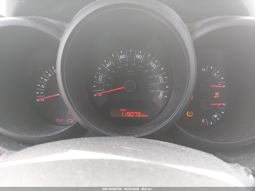 2011 Kia Soul VIN KNDJT2A1XB7714792 IAAI salvage auction — NORMAL WEAR, Original (Ohio), sold $525 on 2026-07-23 (photo 7)