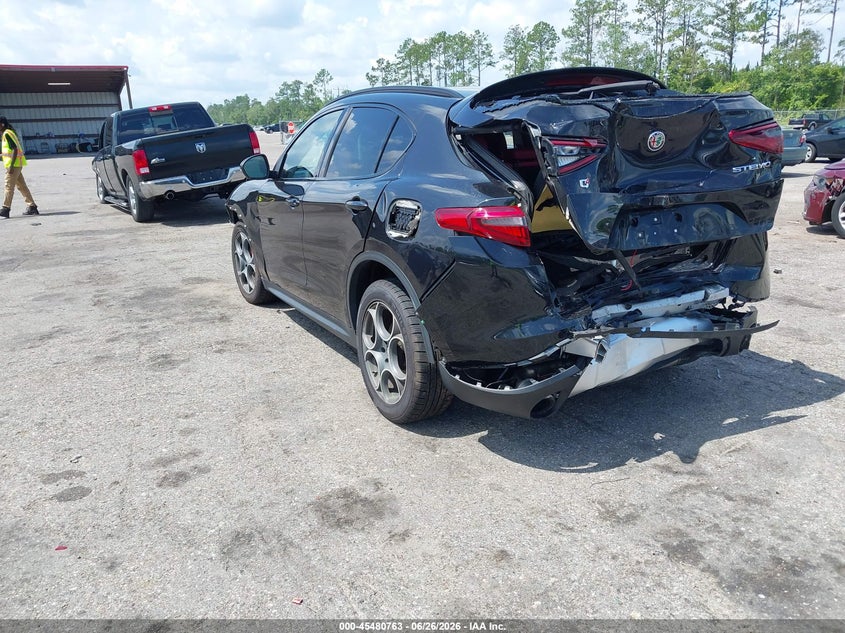 2018 Alfa romeo Stelvio VIN ZASFAKPN1J7B91075 IAAI salvage auction — FRONT & REAR, Salvage Title, sold $1,200 on 2026-07-21 (photo 3)