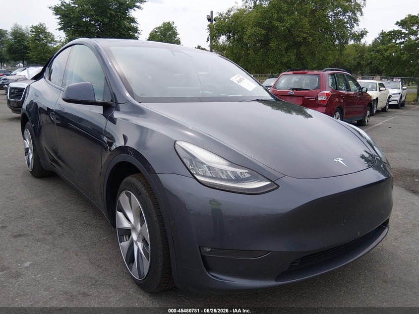 2021 Tesla Model y VIN 5YJYGDEE4MF278725 IAAI salvage auction — REAR END, Salvage Title, sold $9,500 on 2026-08-01 (photo 1)