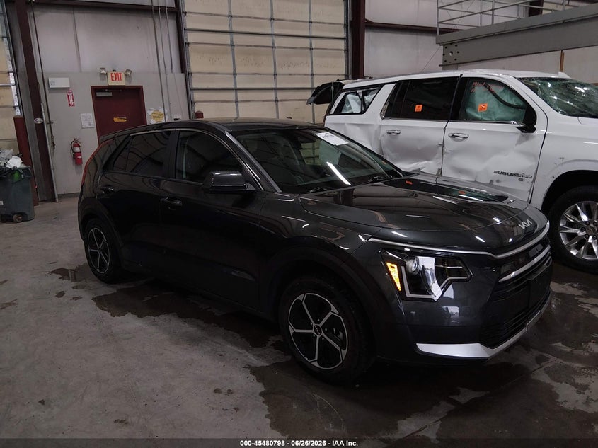 2024 Kia Niro VIN KNDCP3LE6R5165648 IAAI salvage auction — LEFT REAR, Salvage Title, sold $7,600 on 2026-07-17 (photo 1)