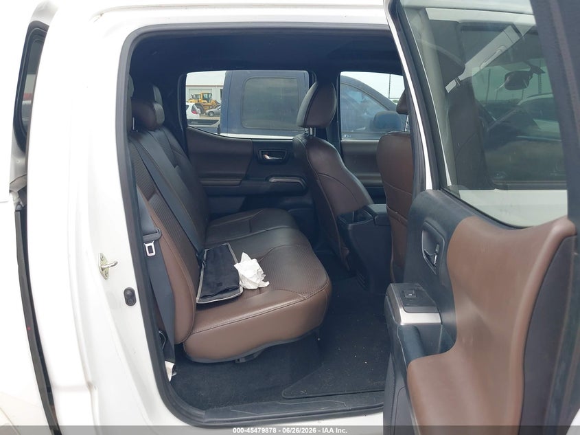 2017 Toyota Tacoma VIN 5TFGZ5AN3HX090744 IAAI salvage auction — LEFT SIDE, Original (Texas), sold $8,800 on 2026-07-29 (photo 8)